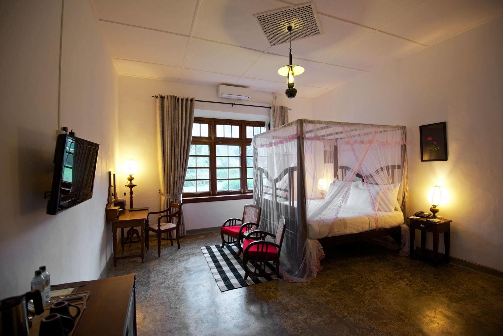 Mountbatten Bungalow- Thema Collection Kandy Exteriör bild