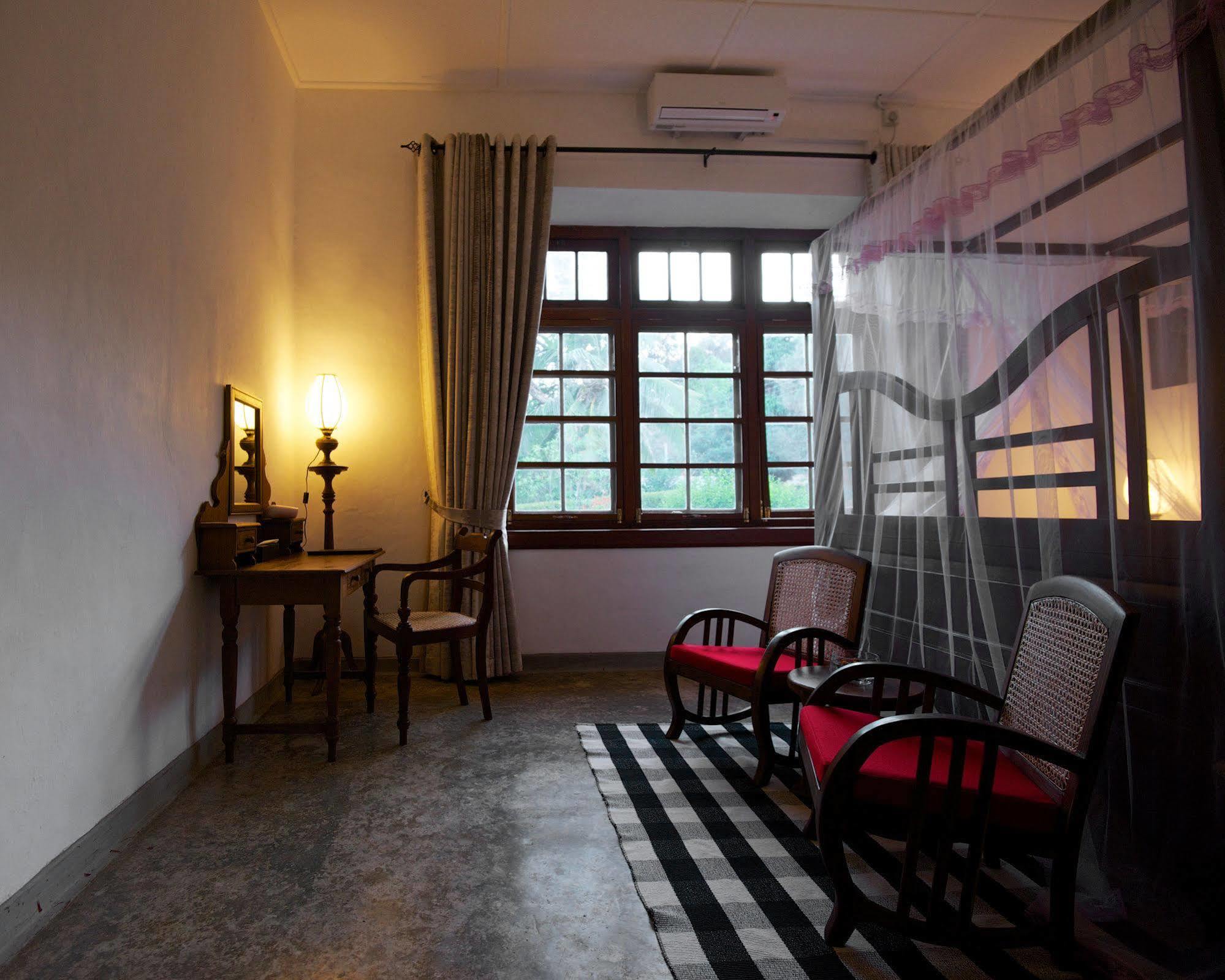 Mountbatten Bungalow- Thema Collection Kandy Exteriör bild