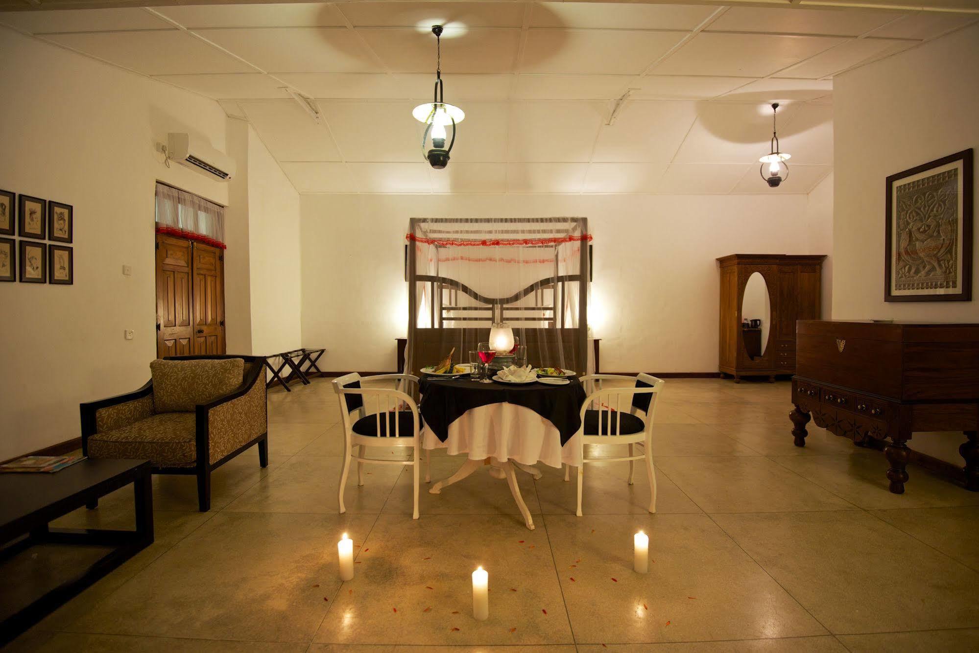 Mountbatten Bungalow- Thema Collection Kandy Exteriör bild